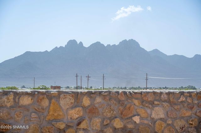 6542 Swan Street, Las Cruces, NM 88012