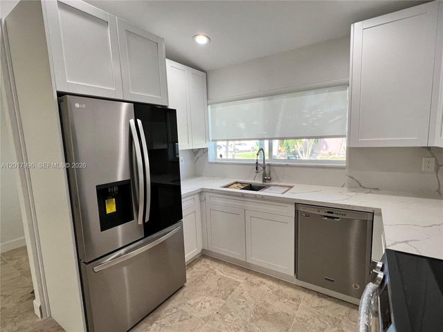 27728 SW 132nd Ct, Homestead, FL 33032