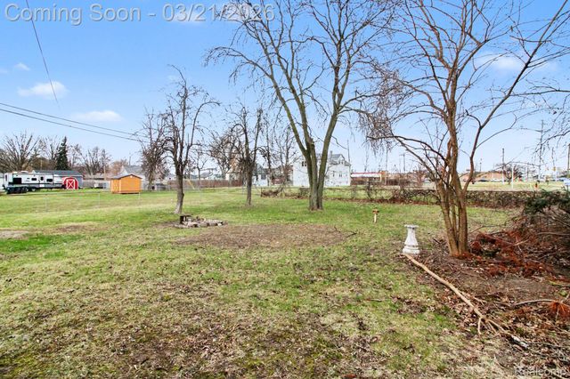 20190 Northline Road, Taylor, MI 48180