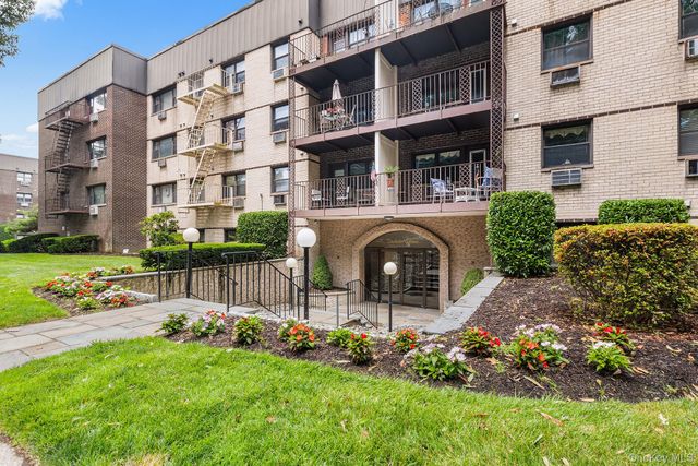 2241 Palmer Avenue 3E, New Rochelle, NY 10801