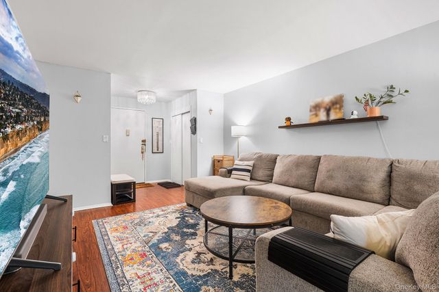 2241 Palmer Avenue 3E, New Rochelle, NY 10801