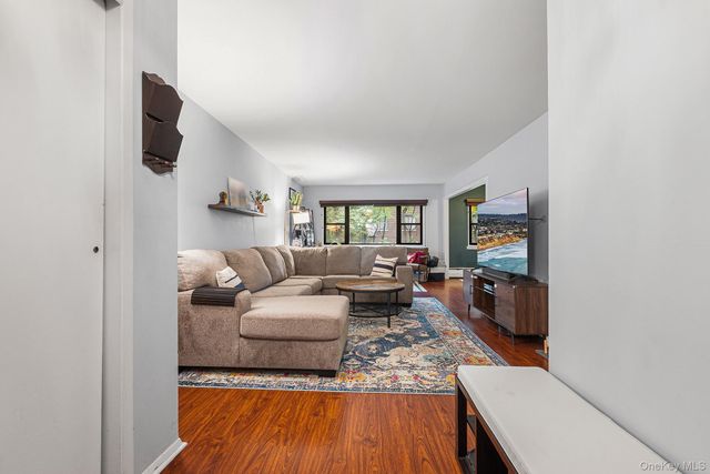 2241 Palmer Avenue 3E, New Rochelle, NY 10801