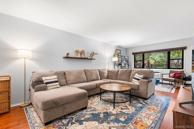 2241 Palmer Avenue 3E, New Rochelle, NY 10801