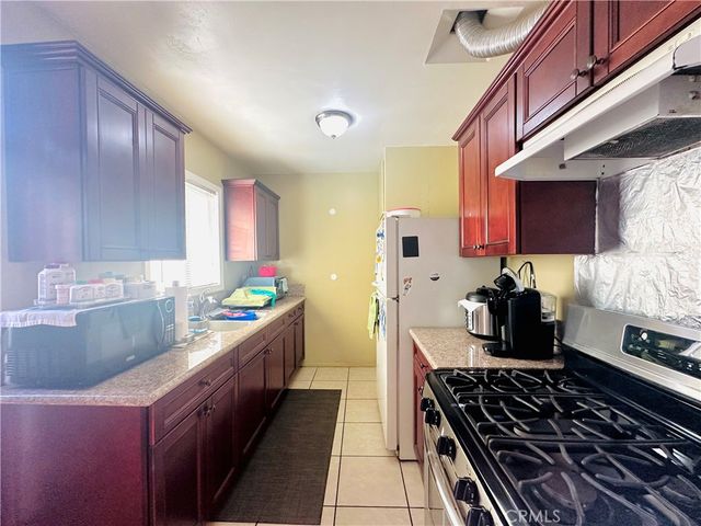 3661 Webster, Long Beach, CA 90810