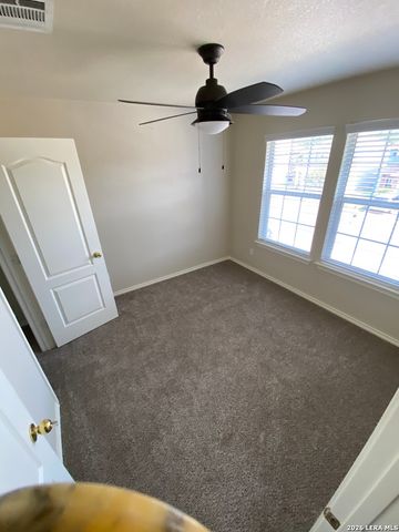 826 Brandon Willow, San Antonio, TX 78216