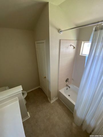 826 Brandon Willow, San Antonio, TX 78216