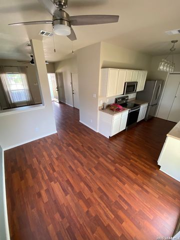 826 Brandon Willow, San Antonio, TX 78216