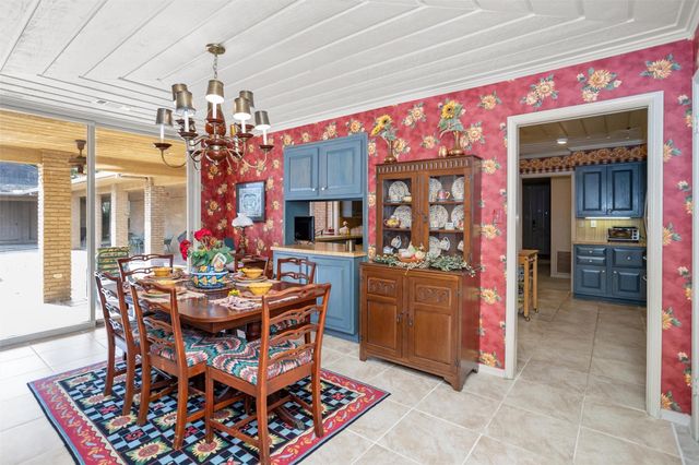 909 E Mimosa Lane, Crockett, TX 75835