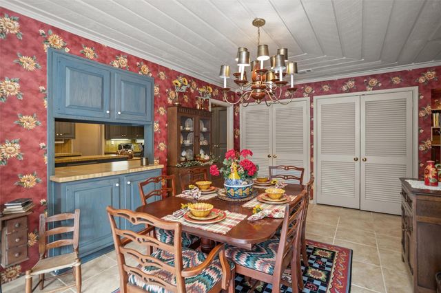 909 E Mimosa Lane, Crockett, TX 75835