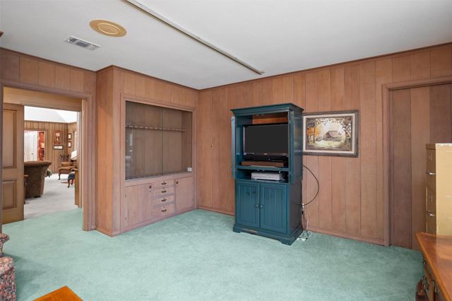 909 E Mimosa Lane, Crockett, TX 75835