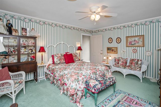 909 E Mimosa Lane, Crockett, TX 75835