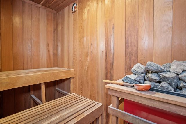 909 E Mimosa Lane, Crockett, TX 75835