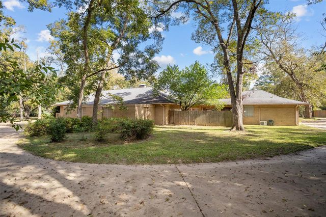 909 E Mimosa Lane, Crockett, TX 75835