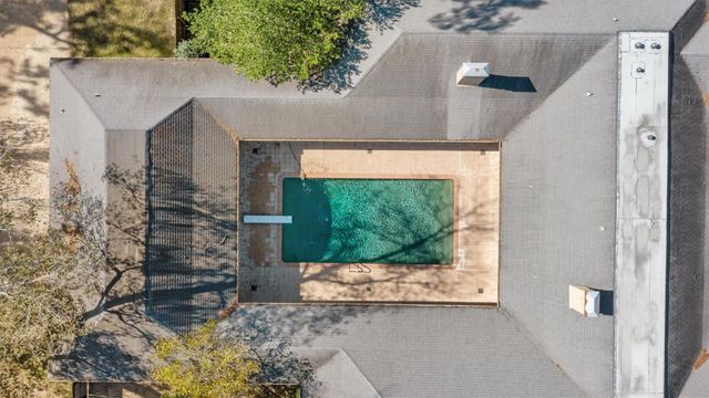 909 E Mimosa Lane, Crockett, TX 75835