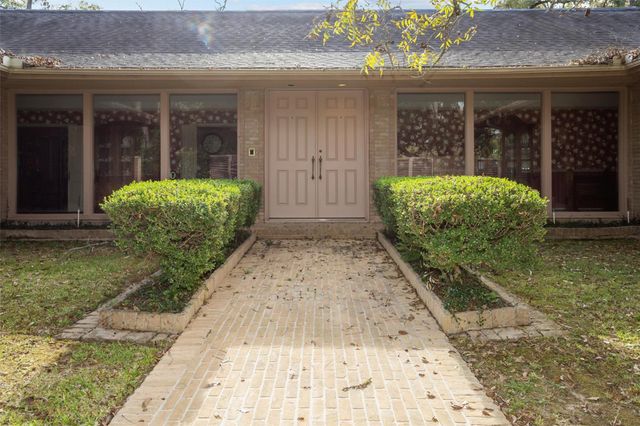 909 E Mimosa Lane, Crockett, TX 75835