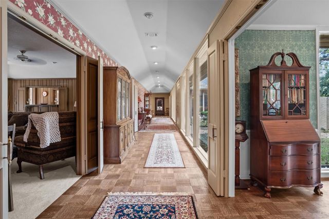 909 E Mimosa Lane, Crockett, TX 75835