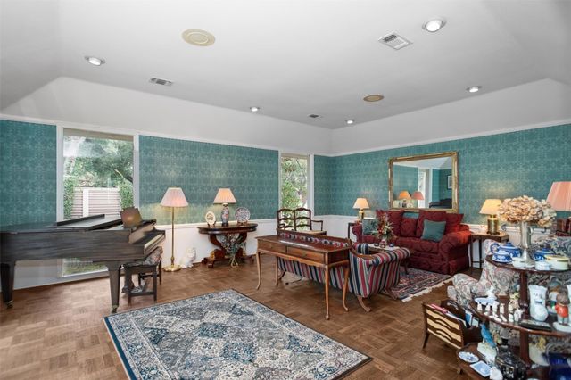 909 E Mimosa Lane, Crockett, TX 75835