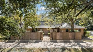 909 E Mimosa Lane, Crockett, TX 75835