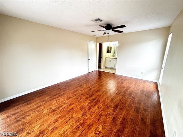 5660 Foxlake DR, North Fort Myers, FL 33917