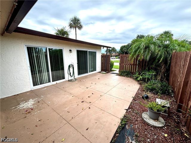 5660 Foxlake DR, North Fort Myers, FL 33917