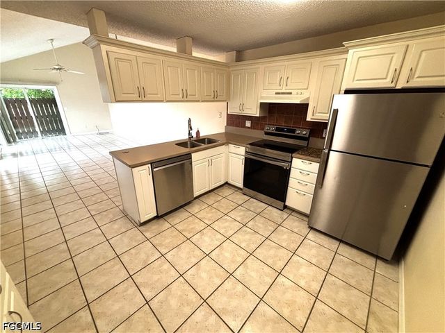 5660 Foxlake DR, North Fort Myers, FL 33917