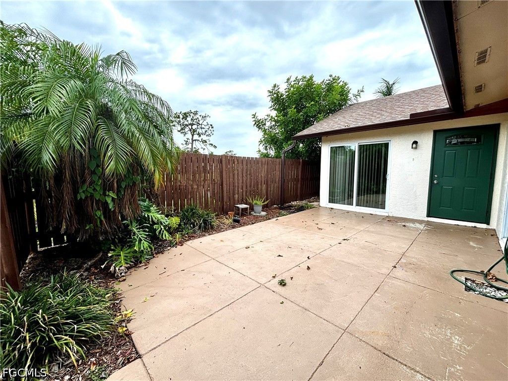 5660 Foxlake DR, North Fort Myers, FL 33917