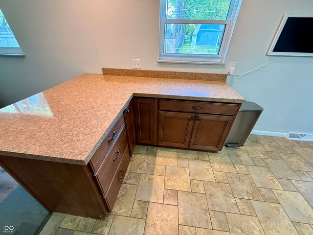 7424 McFarland Road, Indianapolis, IN 46227