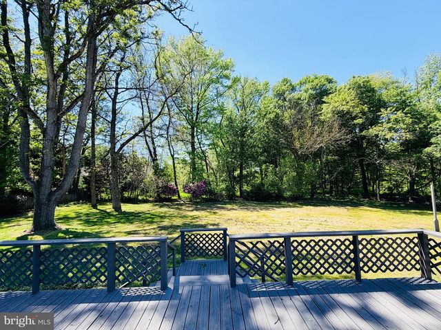 3 FRANK RICHARDSON RD, Robbinsville, NJ 08691