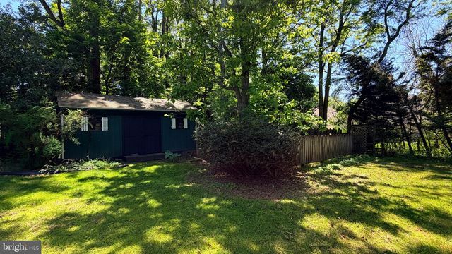 3 FRANK RICHARDSON RD, Robbinsville, NJ 08691