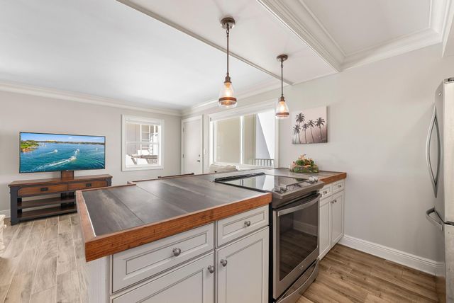 3600 N Ocean Drive 423, Singer Island, FL 33404