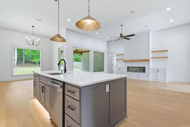 7130 Moon View Place, Alexander, AR 72002