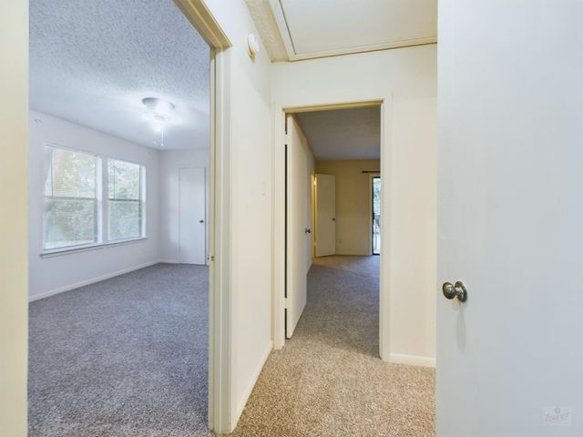8502 Lyndon LN B, Austin, TX 78729