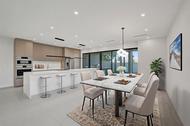 1527 NE 15th Ave, Fort Lauderdale, FL 33304