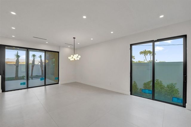 1527 NE 15th Ave, Fort Lauderdale, FL 33304