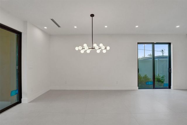 1527 NE 15th Ave, Fort Lauderdale, FL 33304