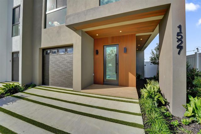 1527 NE 15th Ave, Fort Lauderdale, FL 33304