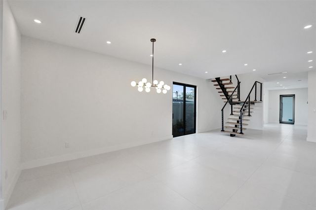 1527 NE 15th Ave, Fort Lauderdale, FL 33304