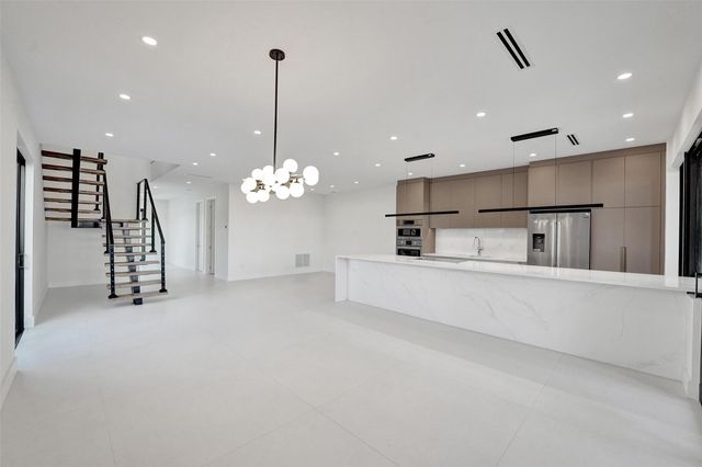 1527 NE 15th Ave, Fort Lauderdale, FL 33304