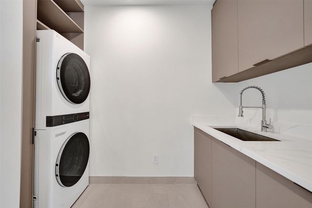 1527 NE 15th Ave, Fort Lauderdale, FL 33304