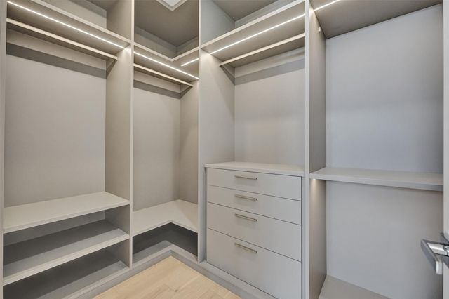 1527 NE 15th Ave, Fort Lauderdale, FL 33304