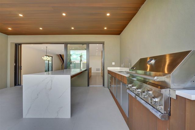 1527 NE 15th Ave, Fort Lauderdale, FL 33304