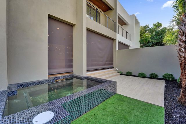 1527 NE 15th Ave, Fort Lauderdale, FL 33304