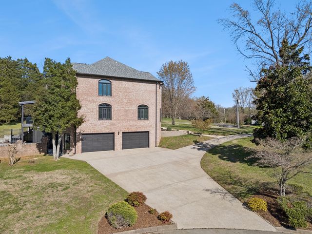 1510 Candlelit Cv, Mount Juliet, TN 37122