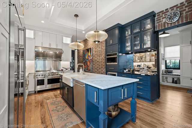 850 GREENWOOD Street, Birmingham, MI 48009