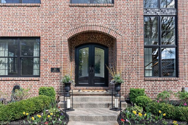 850 GREENWOOD Street, Birmingham, MI 48009