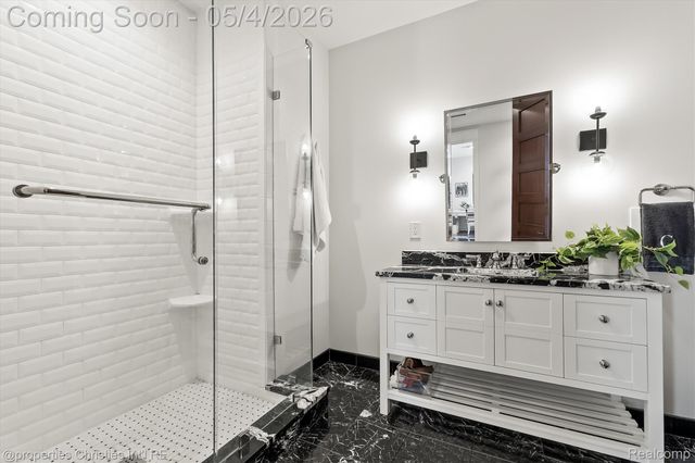 850 GREENWOOD Street, Birmingham, MI 48009