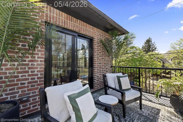 850 GREENWOOD Street, Birmingham, MI 48009
