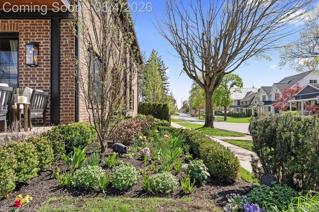 850 GREENWOOD Street, Birmingham, MI 48009