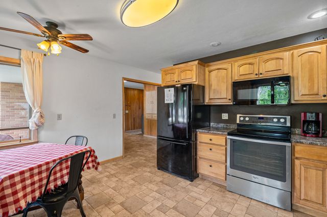 218 N Fulton Street, Newell, IA 50568