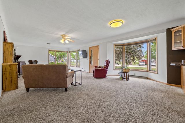 218 N Fulton Street, Newell, IA 50568